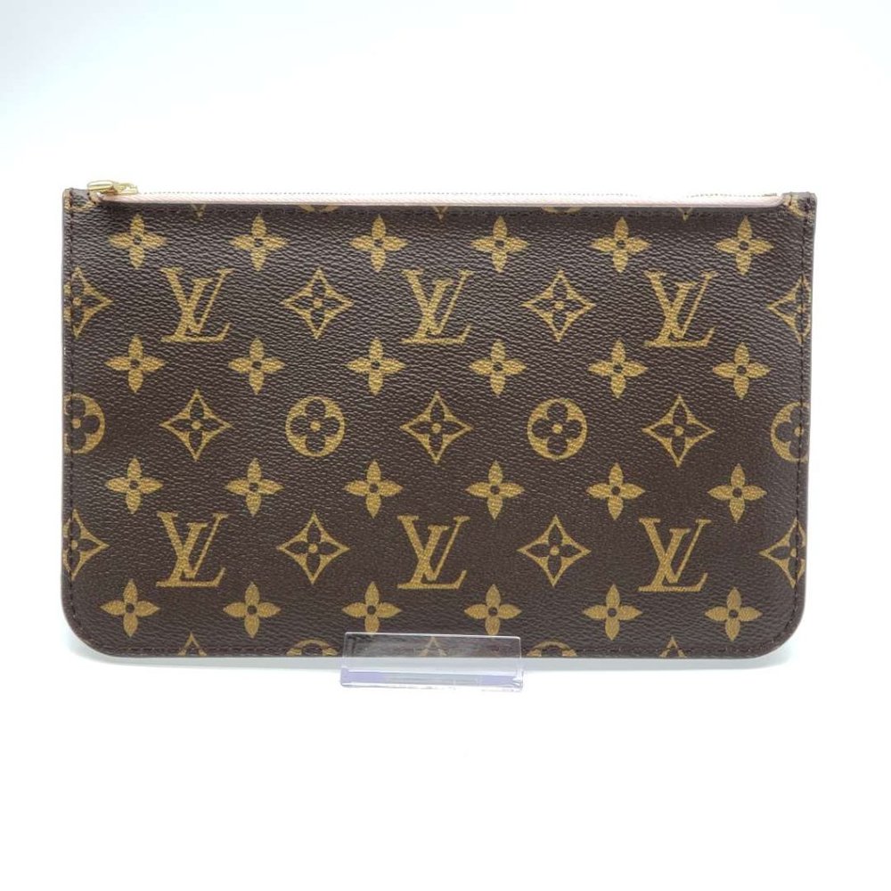 100% Authentic Louis Vuitton Pouch/Wristlet/ Clutch Bag - Picture 2 of 12